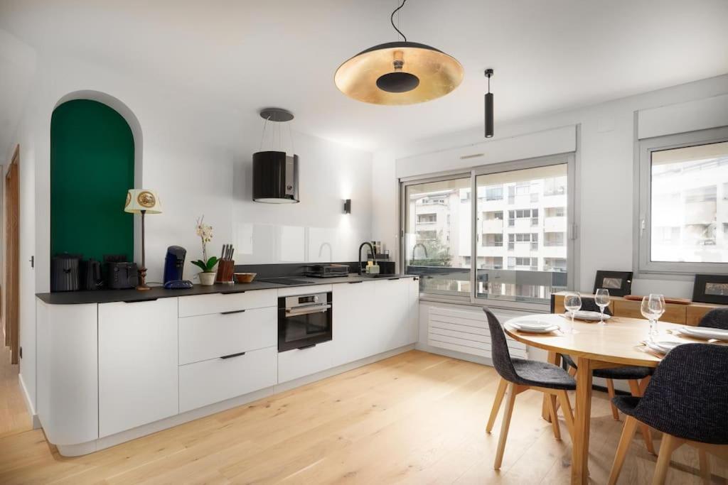 Appartement Standing -T3- Centre Écully Exteriör bild